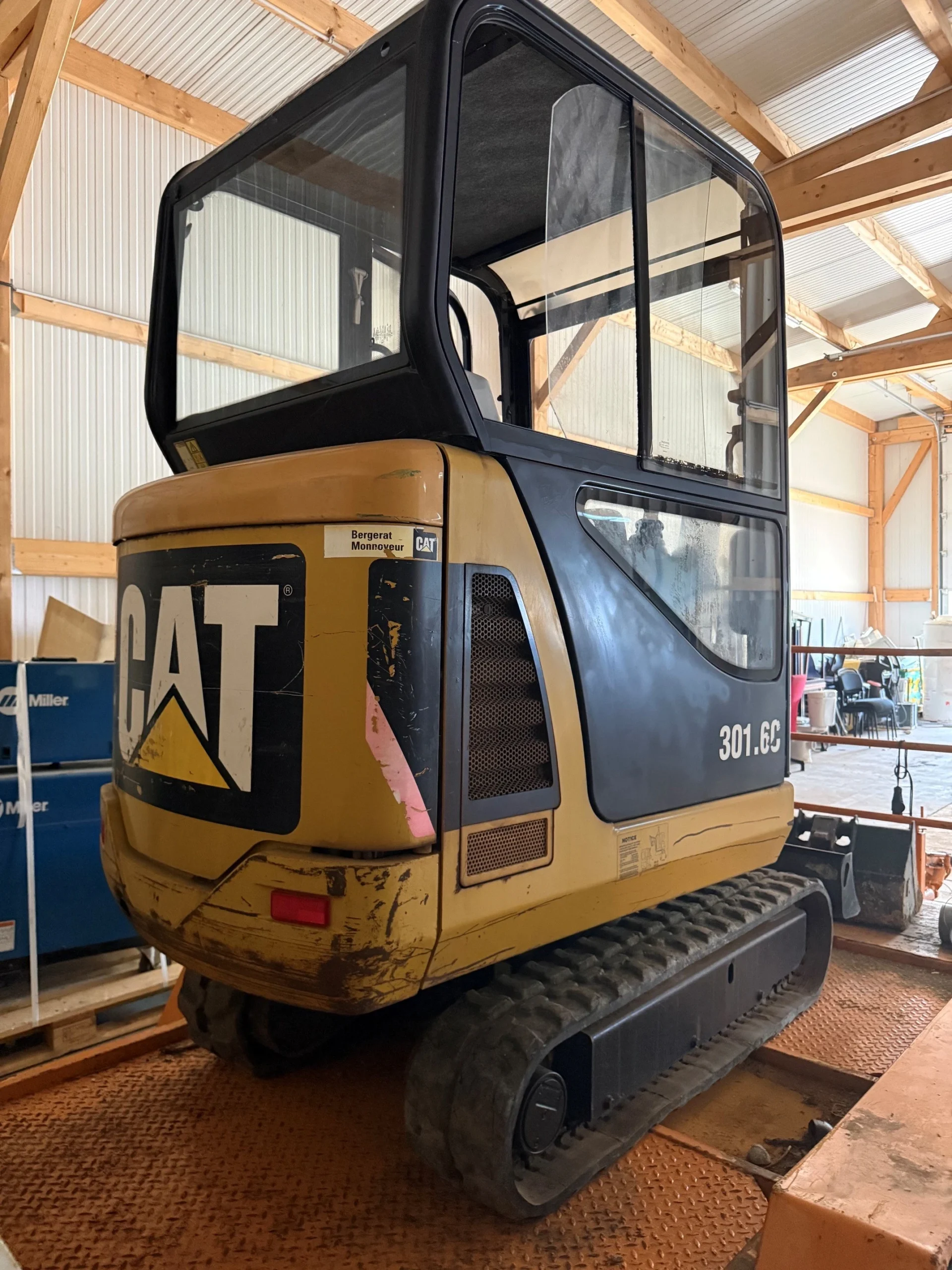 Mini pelle 1.8t d’occasion – Caterpillar 301.60C – Image 5