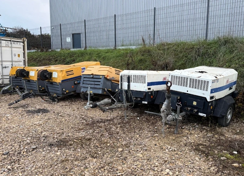 Compresseurs sur roue Atlas Copco d’occasion alignés sur parc matériel