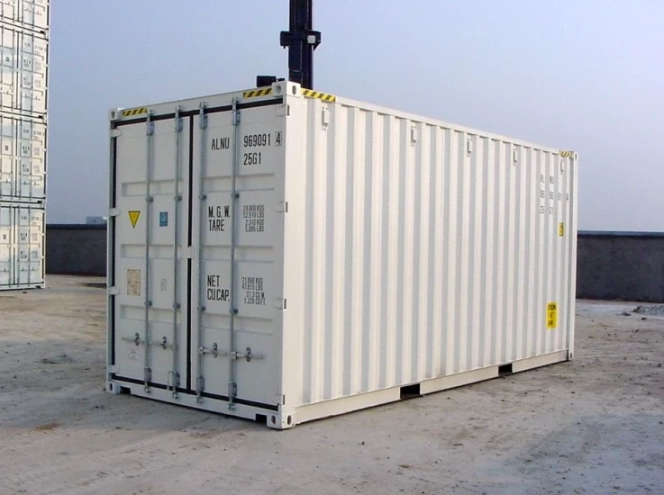 Container 20 pieds neuf blanc – vue extérieure, modèle étanche prêt au stockage